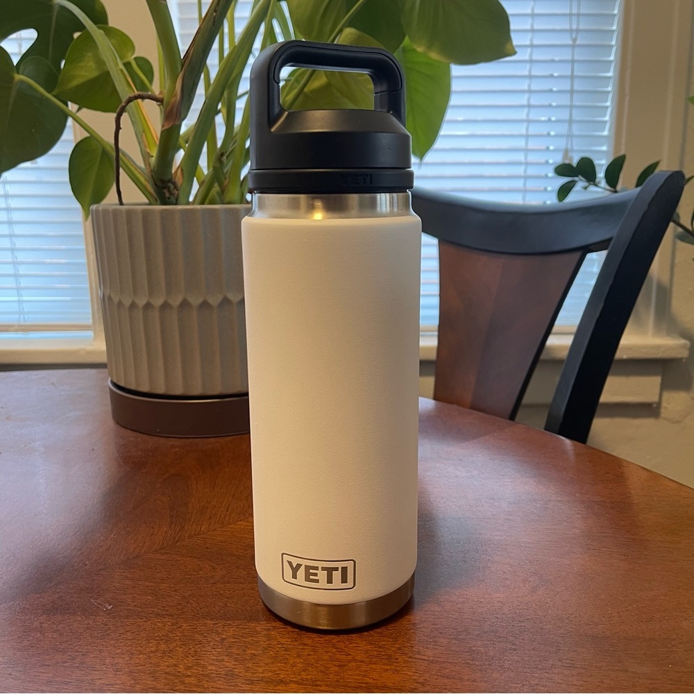Yeti Rambler 26oz Water Bottle with Chug Cap